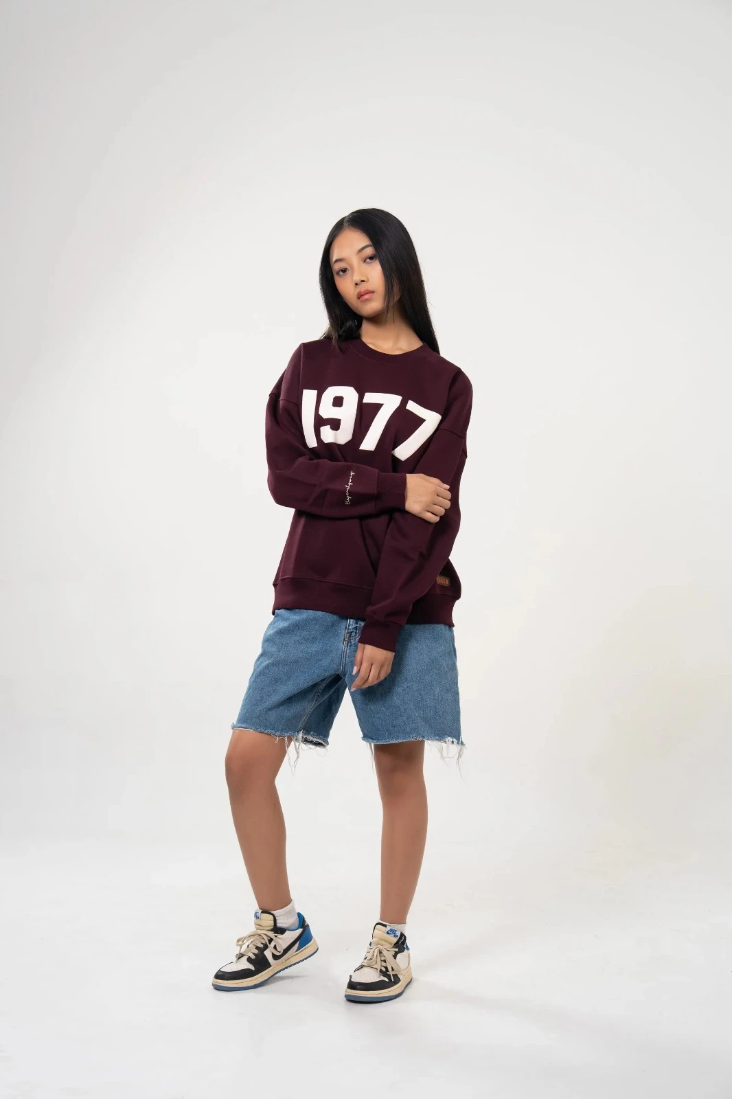 sweatshirt