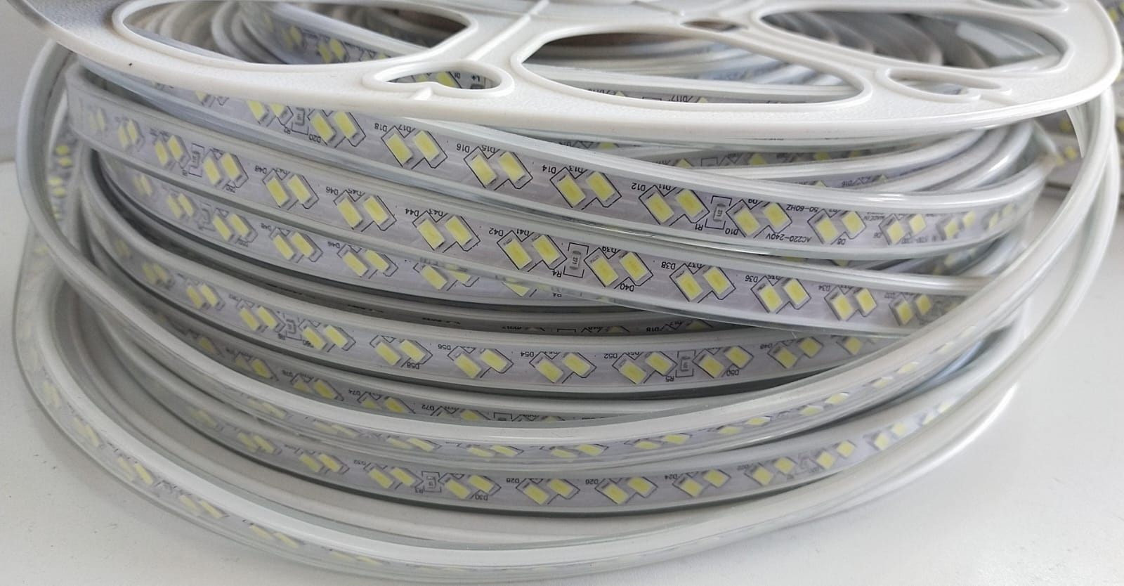 Esnco LED Strip light 12W 5730