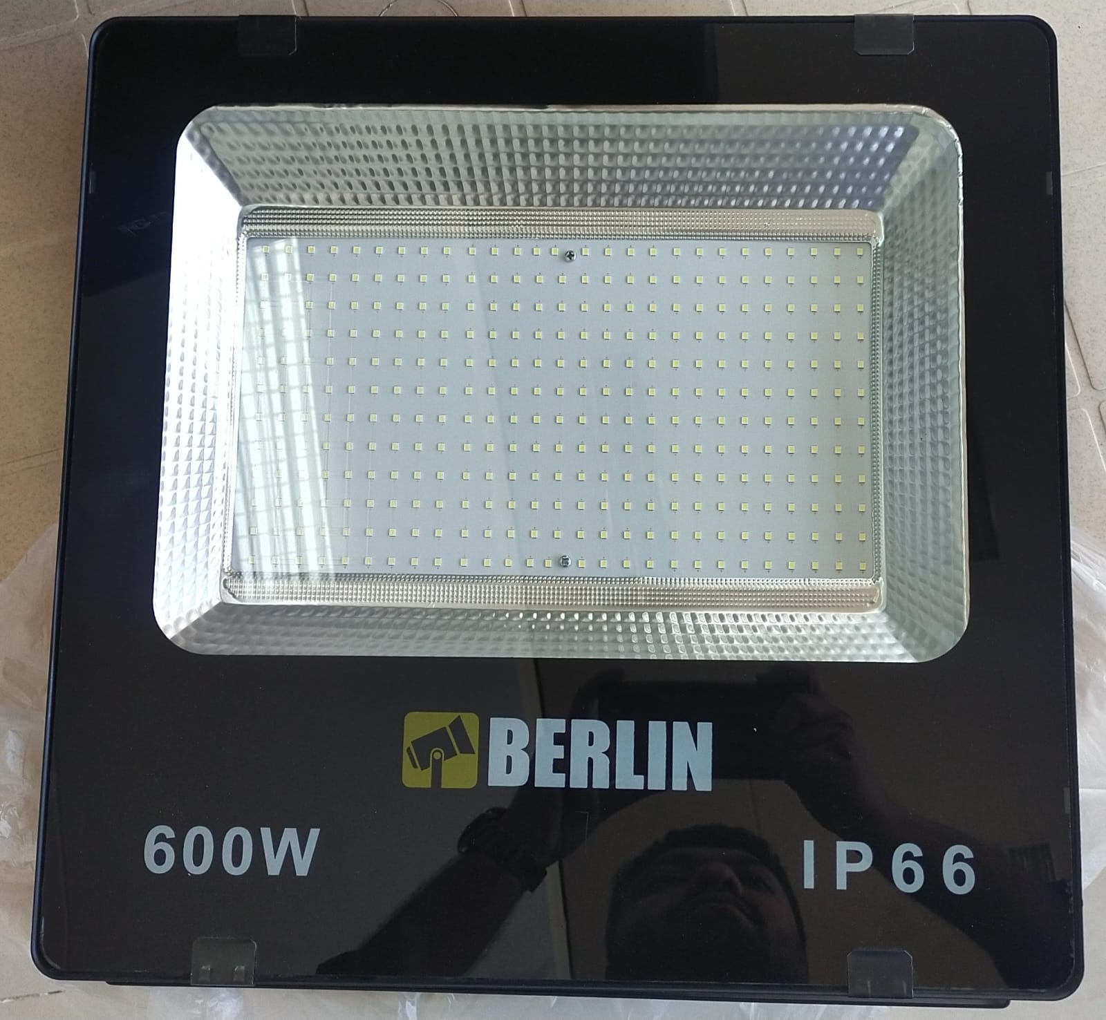 Berlin LED Flood light 600W