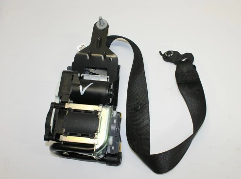 Mercedes Benz Seat Belt-2048607785