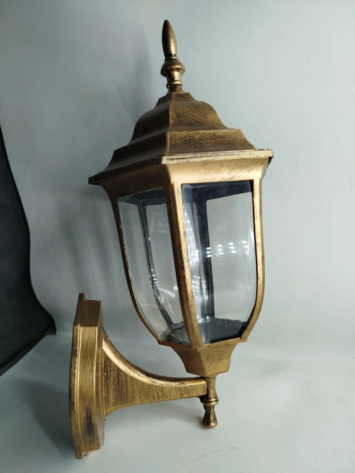 WALL LIGHT 131-GD